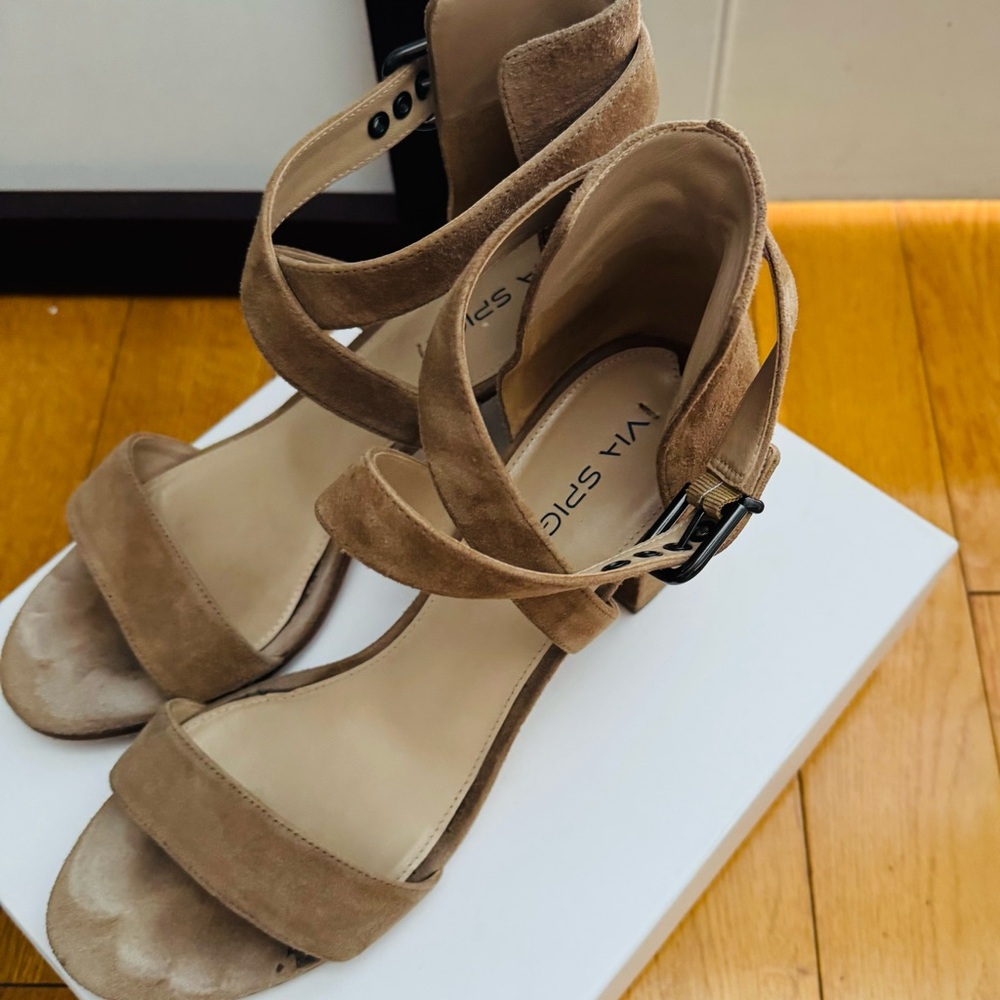 Tan Women's Sandals